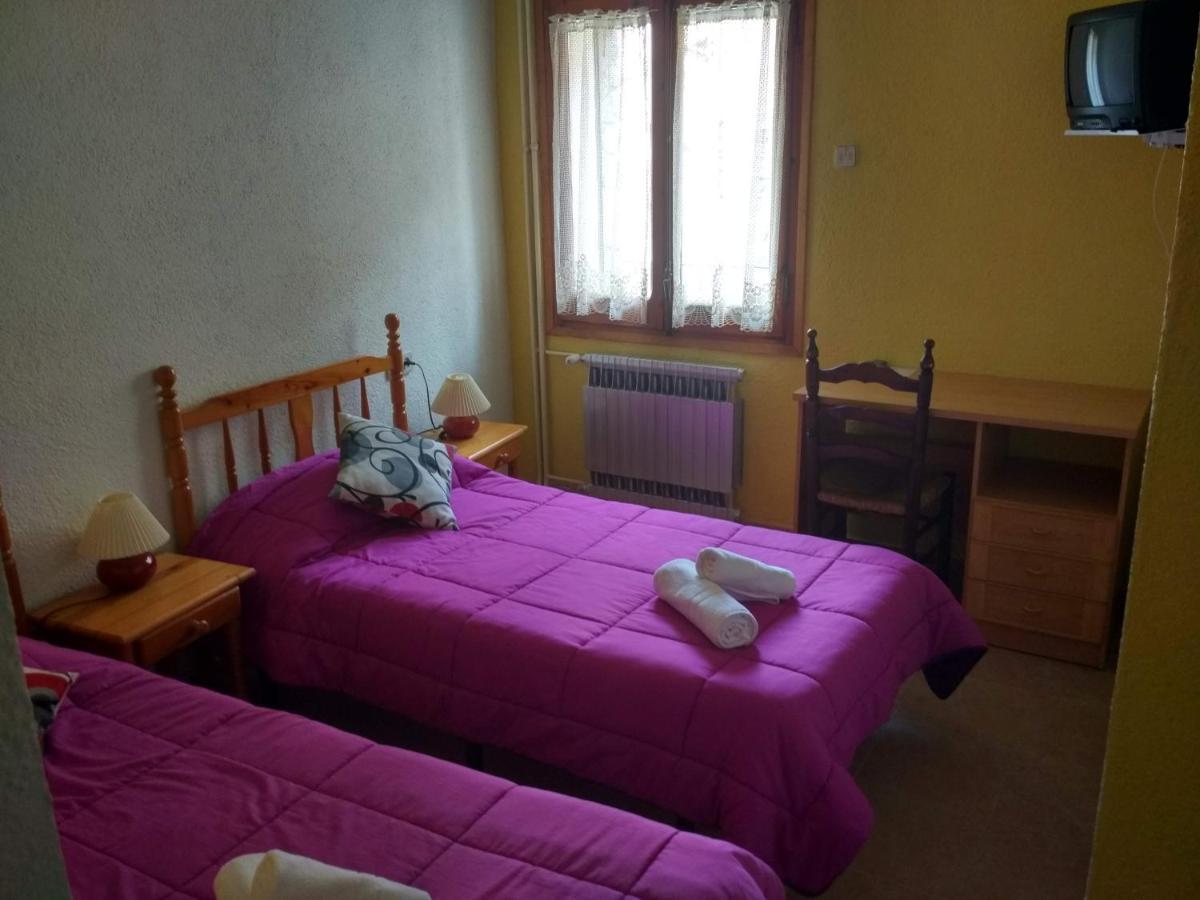 Hostal Pas De La Pera Aransá Kültér fotó
