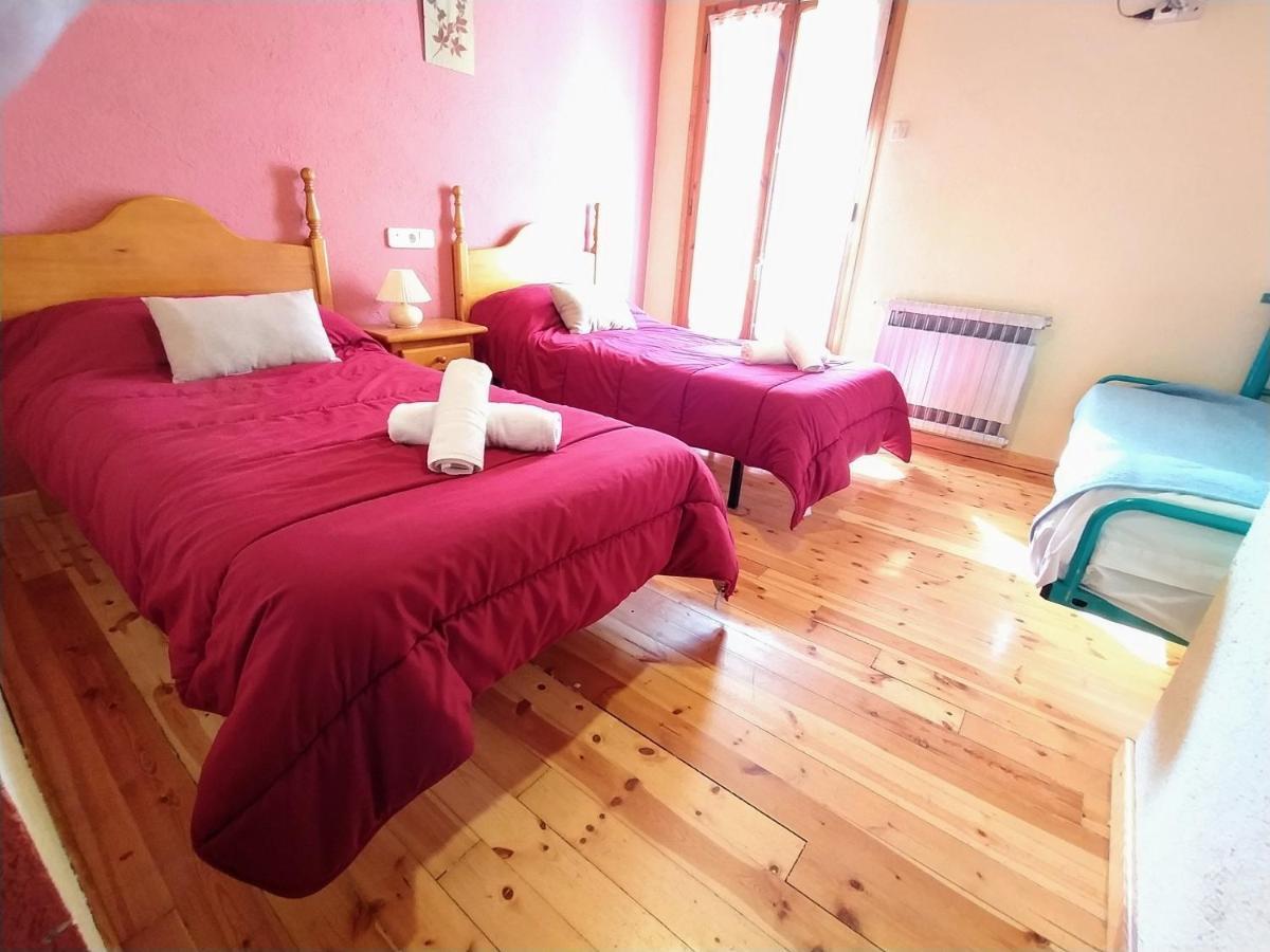 Hostal Pas De La Pera Aransá Kültér fotó